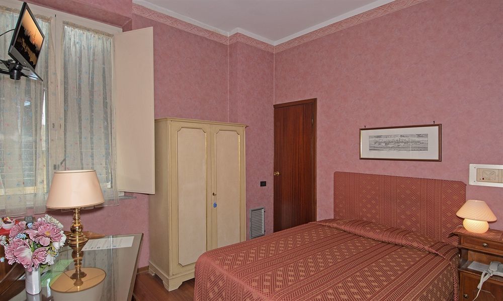 Hotel Rex Лукка Екстер'єр фото