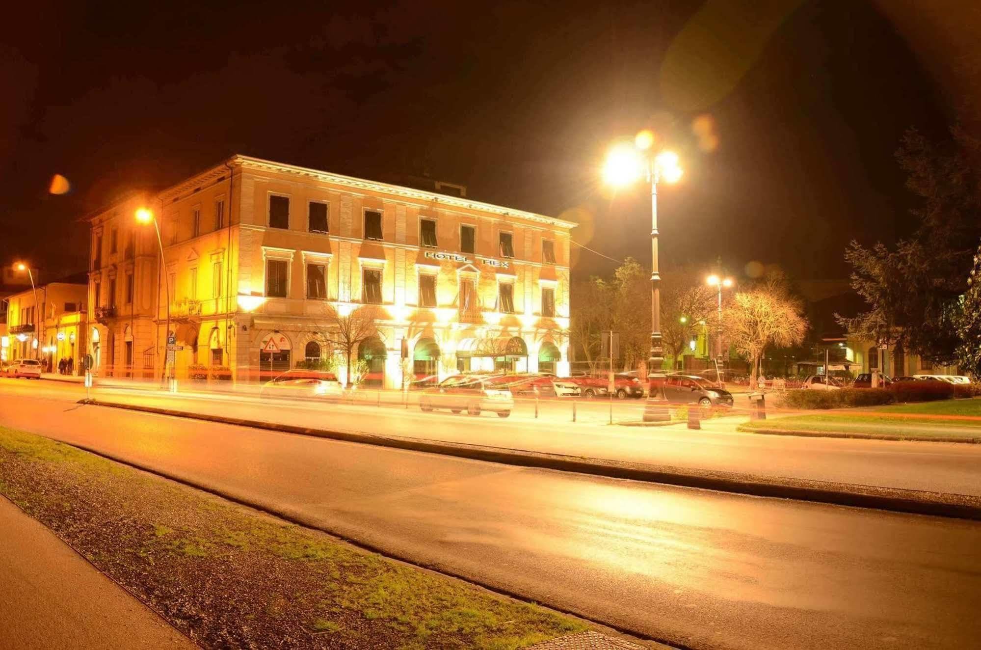 Hotel Rex Лукка Екстер'єр фото